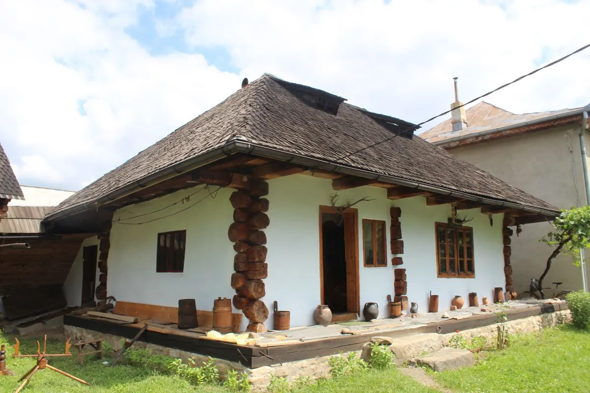 Victor Tofan Ethnographic Collection, Tazlău